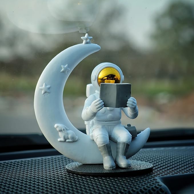 Astronaut Figurine Showpiece for Home Décor Idols for Office Desk Table Astronaut Toy for Car Dashboard, Statue for Gift Gifting Items Birthday Decoration